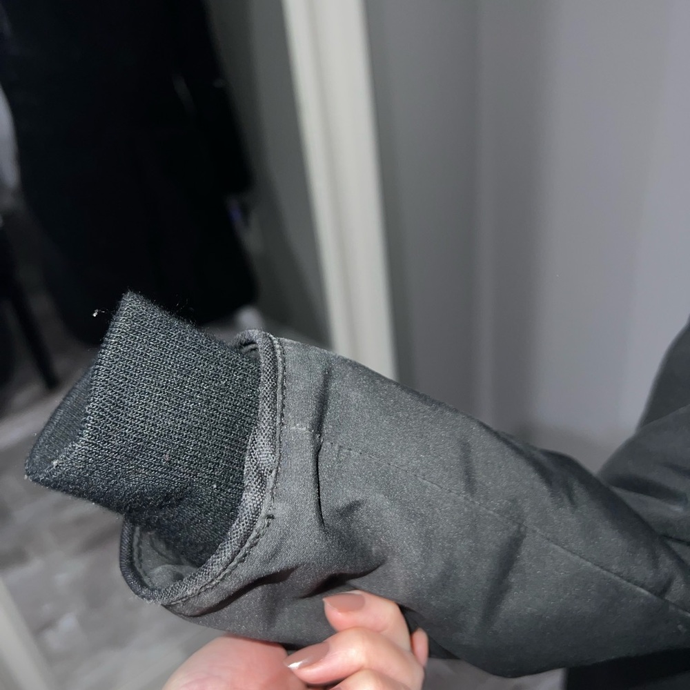 Canada Goose Rossclair Jacket with Removable Fur Hood - Picture 6 of 6